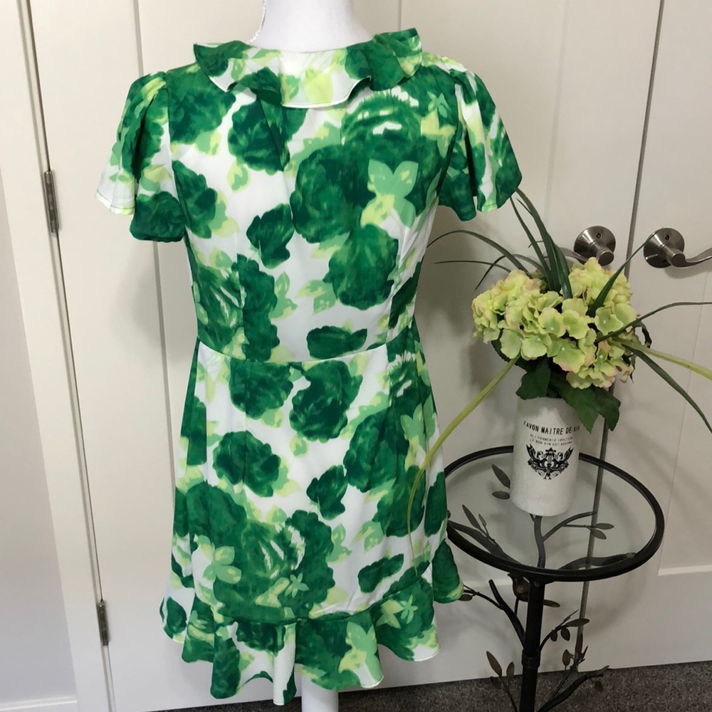 Luxxel NWT S Green & White Wrap Dress with Ruffles - Picture 3 of 8